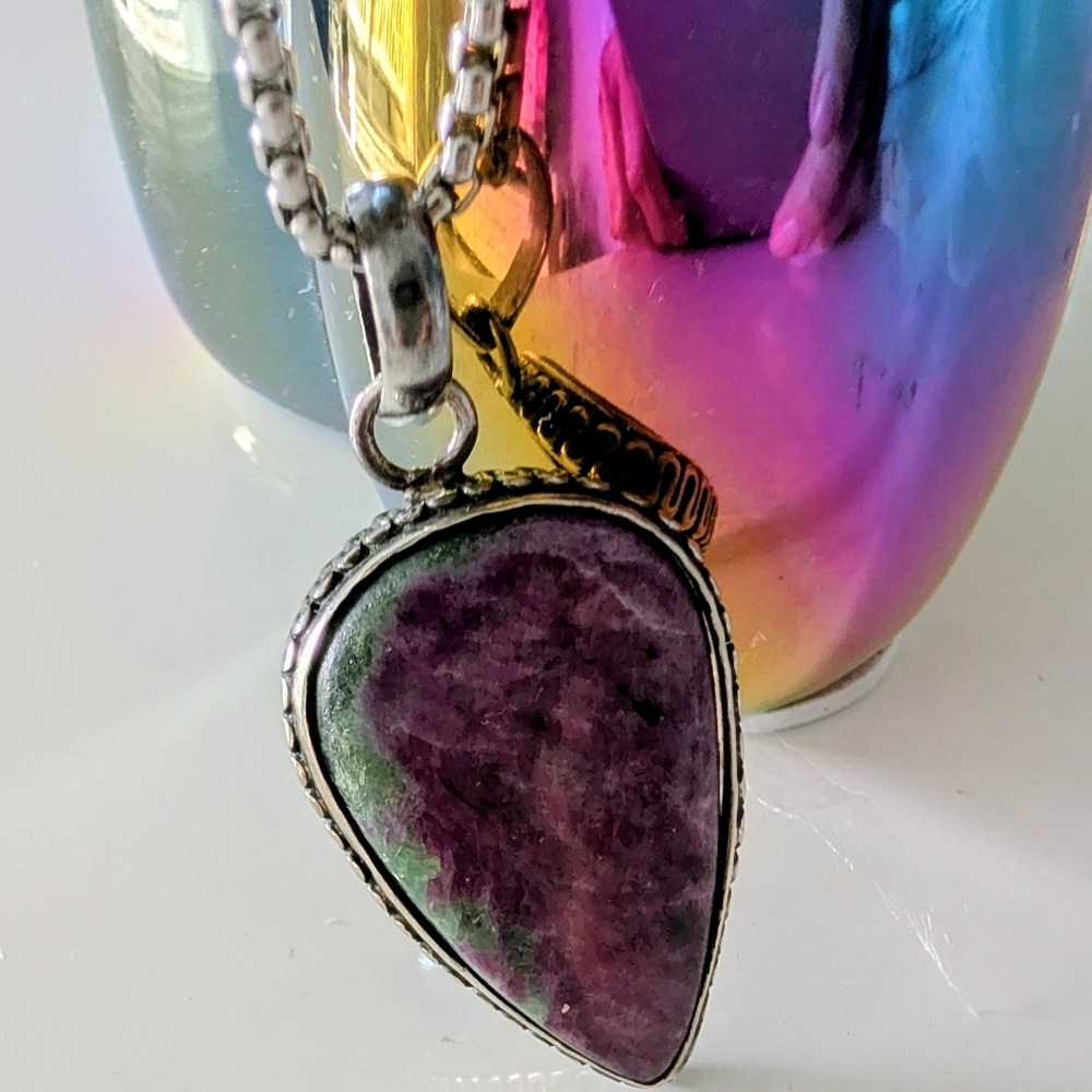Gemstone Ruby Zoisite Necklace Teardrop Pendant S… - image 2